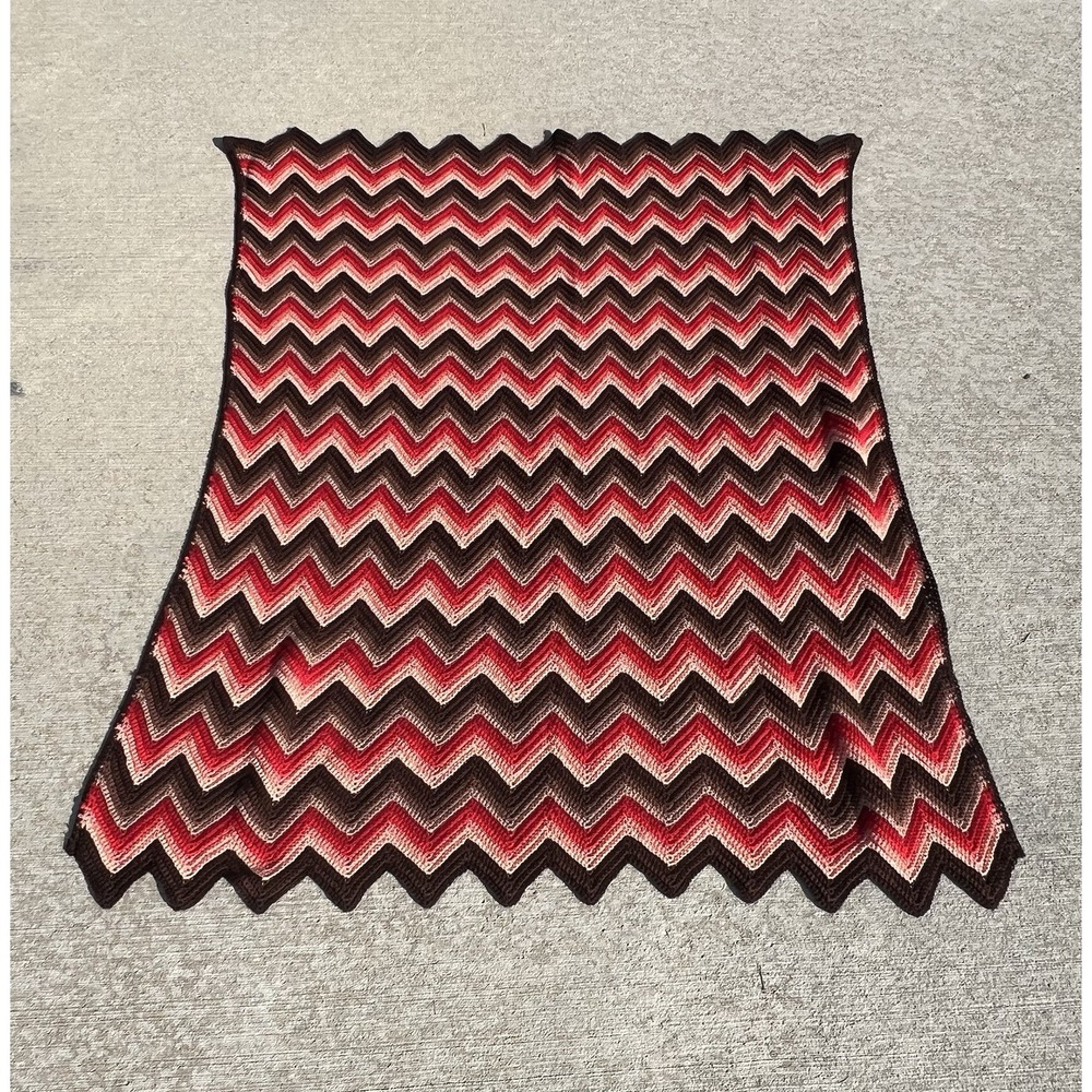 Vtg Afghan Lap Crochet Grandma Chevron‎ Zig Zag Red Pink Brown Handmade Blanket